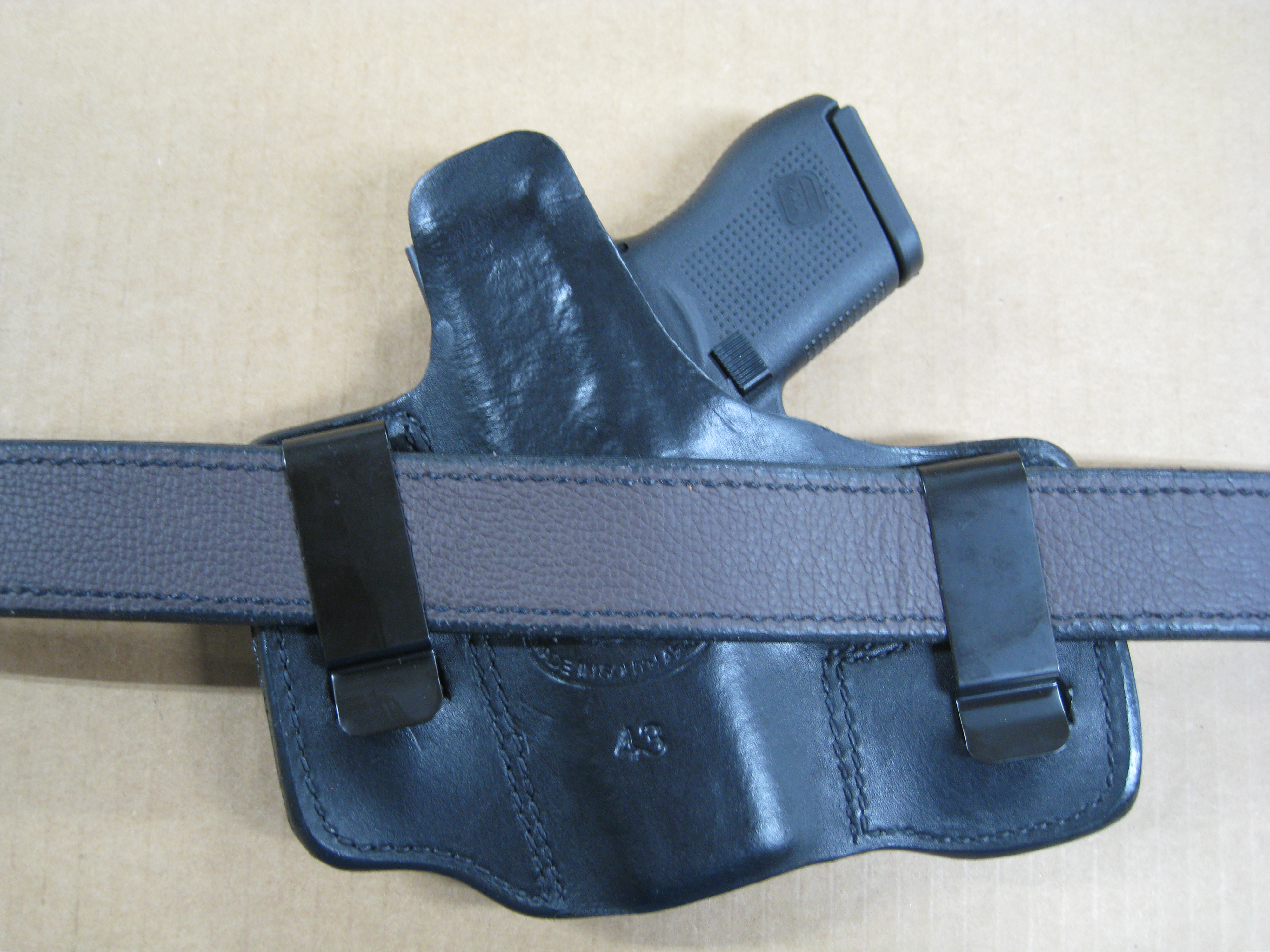 2 Clip Clip-on OWB Pancake Belt Holster – Azula Gun Holsters